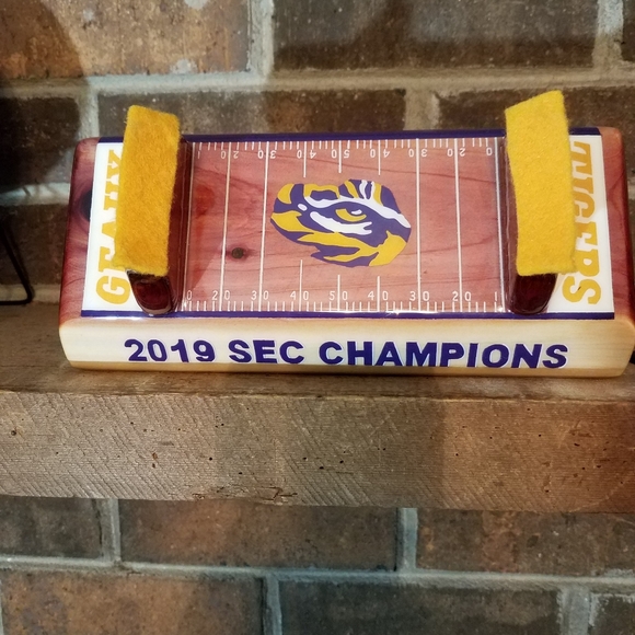LSU. 2019 Memorabilia - Picture 3 of 9